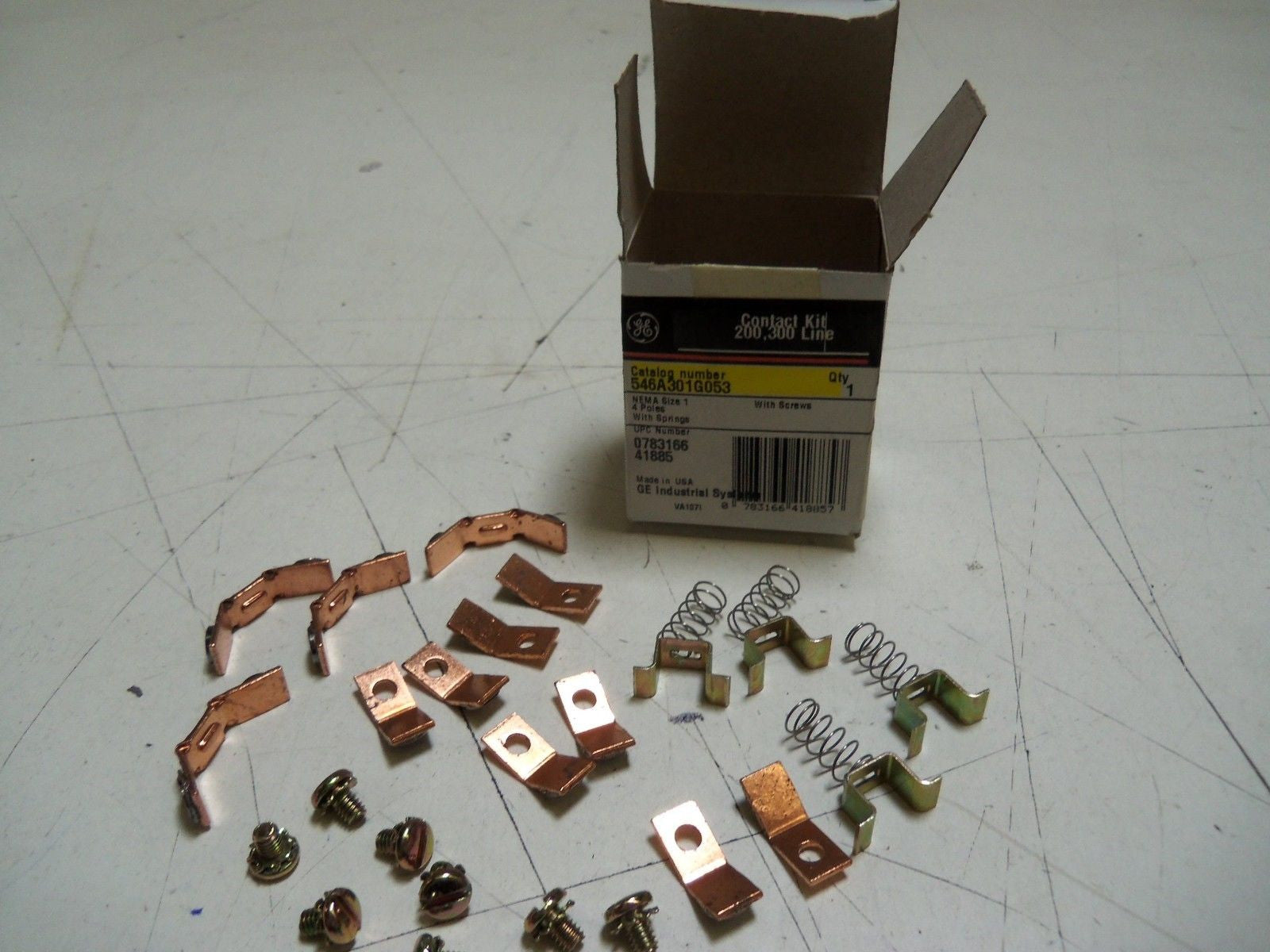 GENERAL ELECTRIC CR101X113 CONTACT KIT   *NEW IN BOX*
