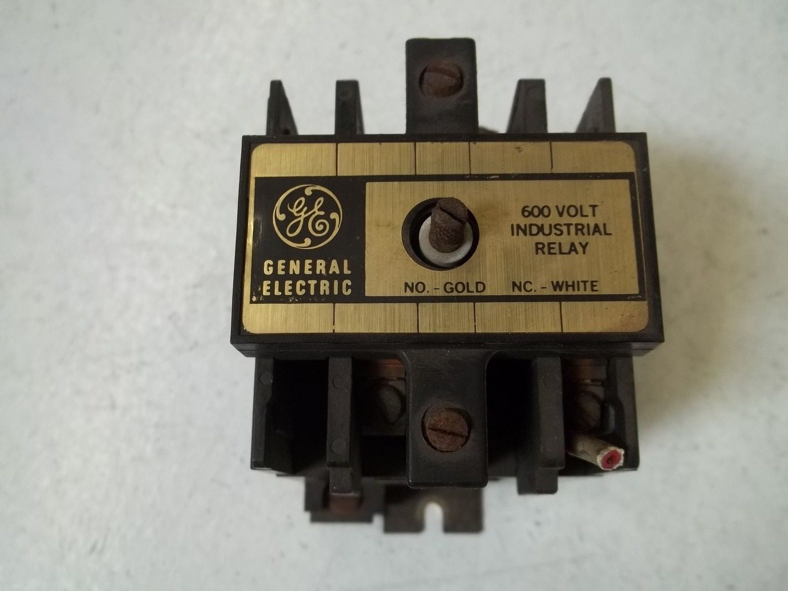 GENERAL ELECTRIC CR120B020** SER.A CONTACTOR *USED*