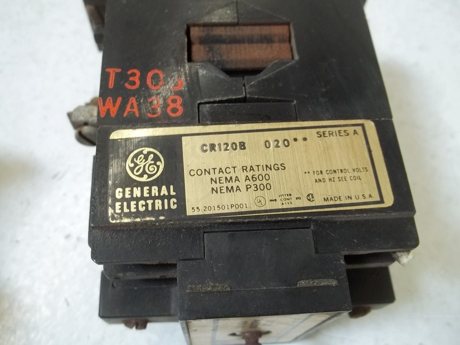 GENERAL ELECTRIC CR120B020** SER.A CONTACTOR *USED*