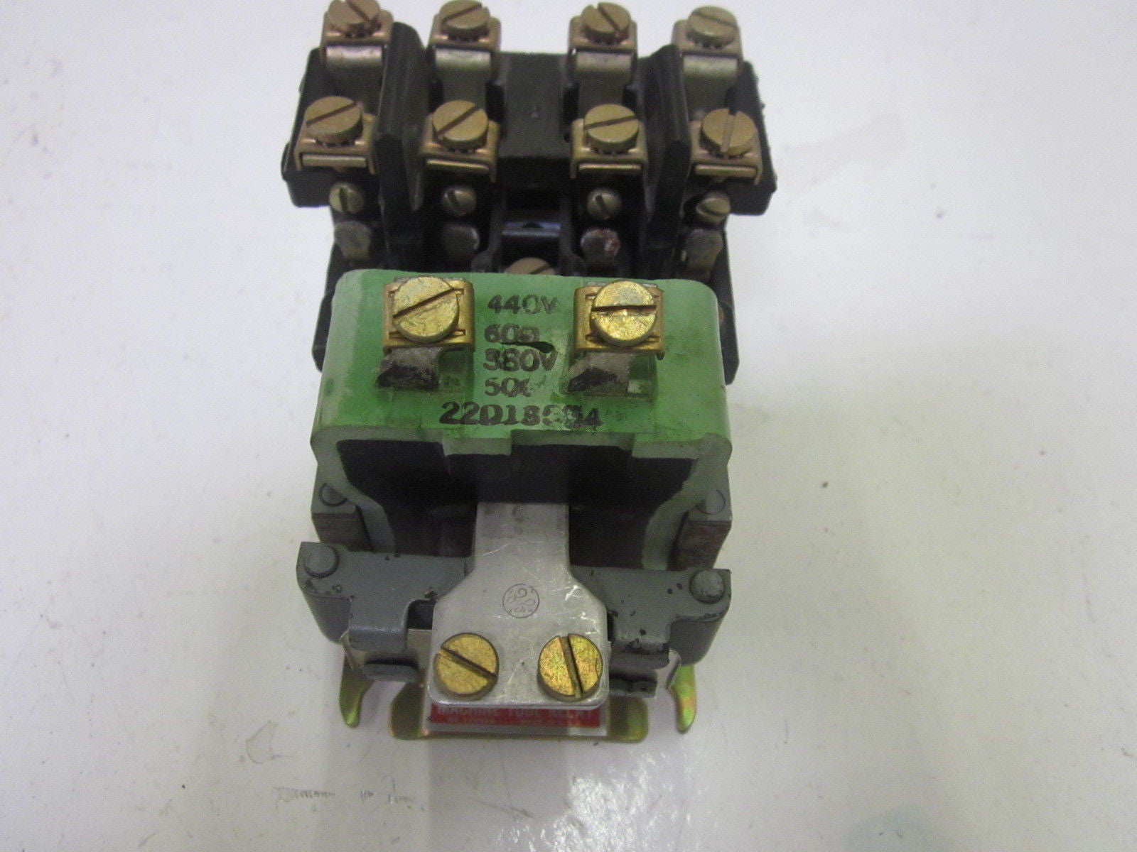 GENERAL ELECTRIC CR2810A14AC RELAY 380/440V *USED*