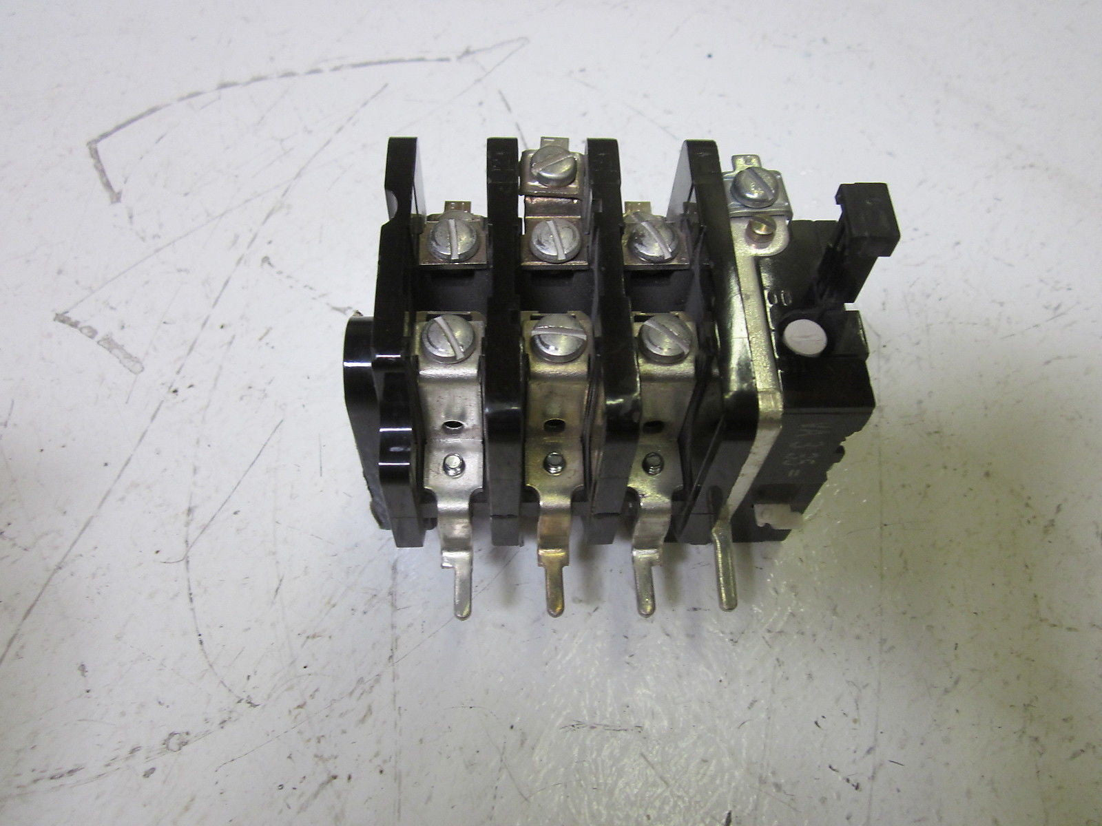 GENERAL ELECTRIC CR224C310F OVERLOAD RELAY 600VAC *USED*