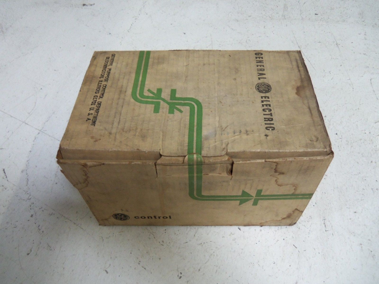 GENERAL ELECTRIC CR206B122 STARTER *NEW IN BOX*