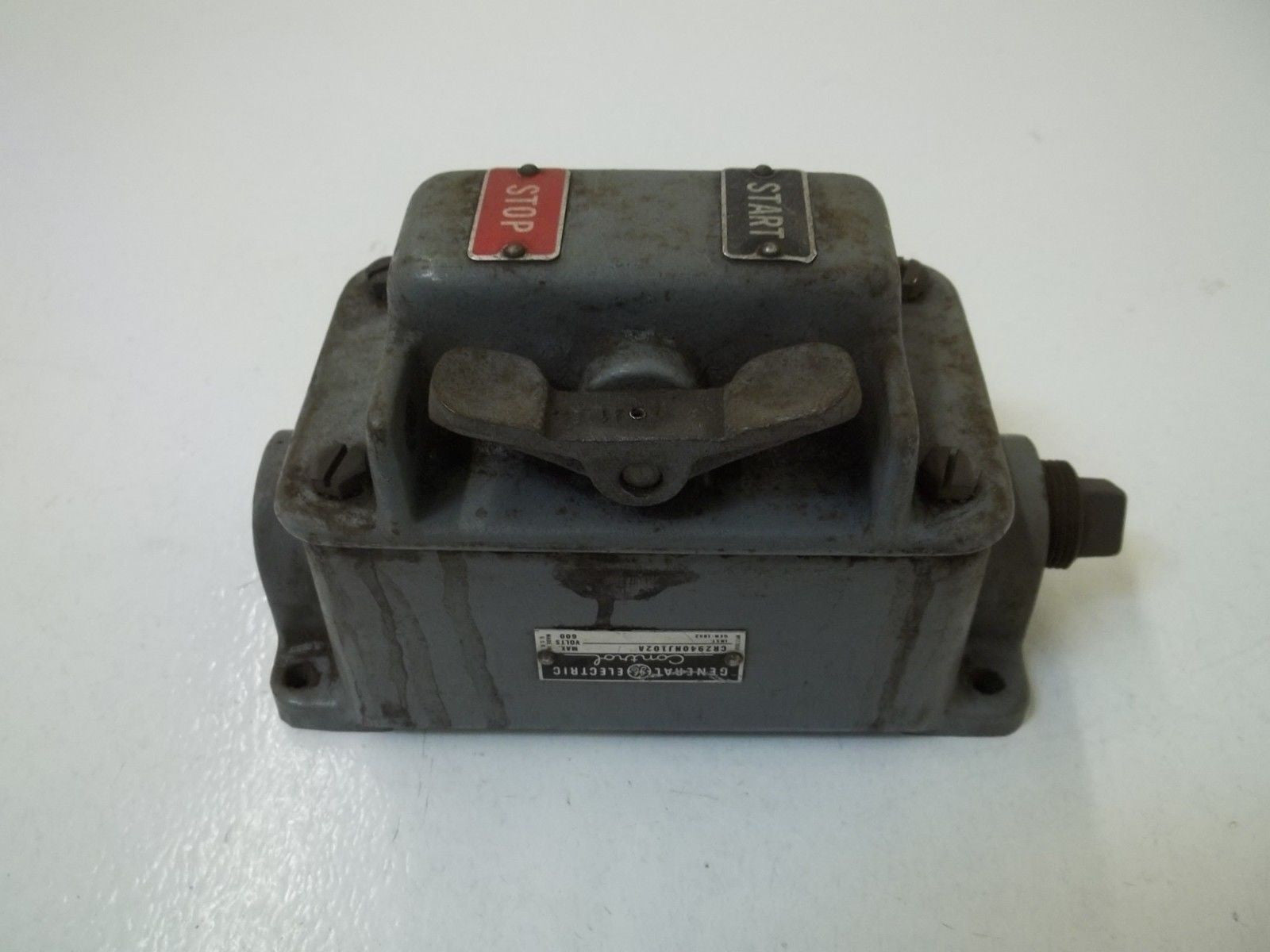 GENERAL ELECTRIC CR2940NJ10A START/STOP PUSHBUTTON STATION *USED*