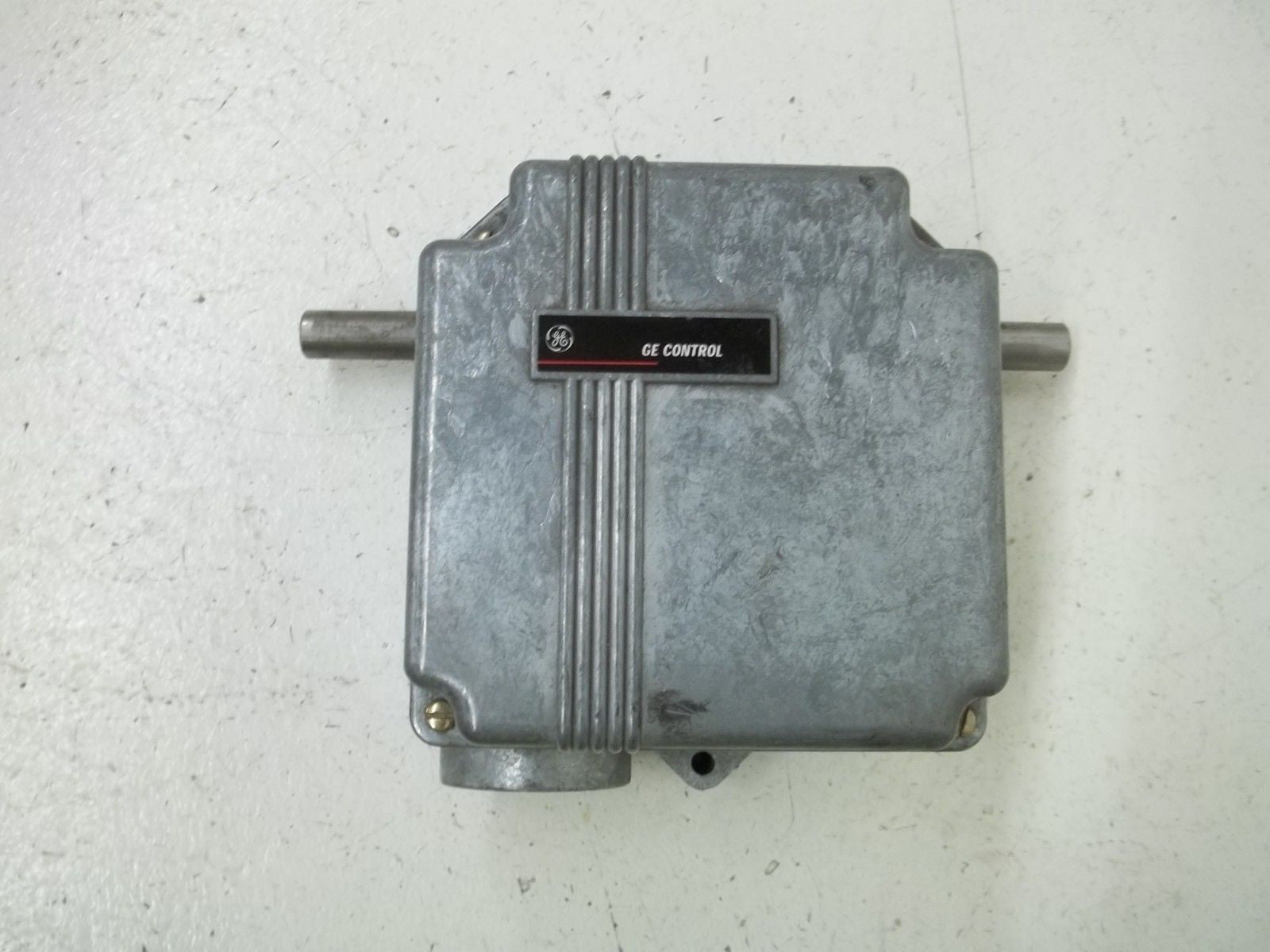 GENERAL ELECTRIC CR115E432121 *NEW NO BOX*