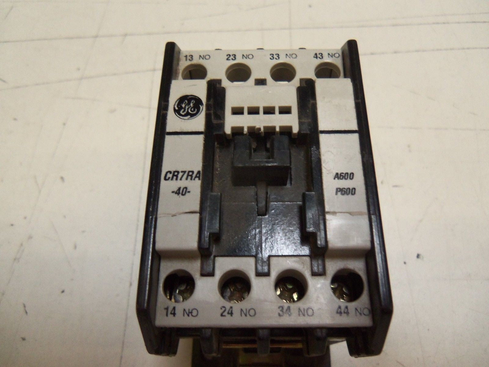 GENERAL ELECTRIC CR7RA40EA RELAY  *USED*