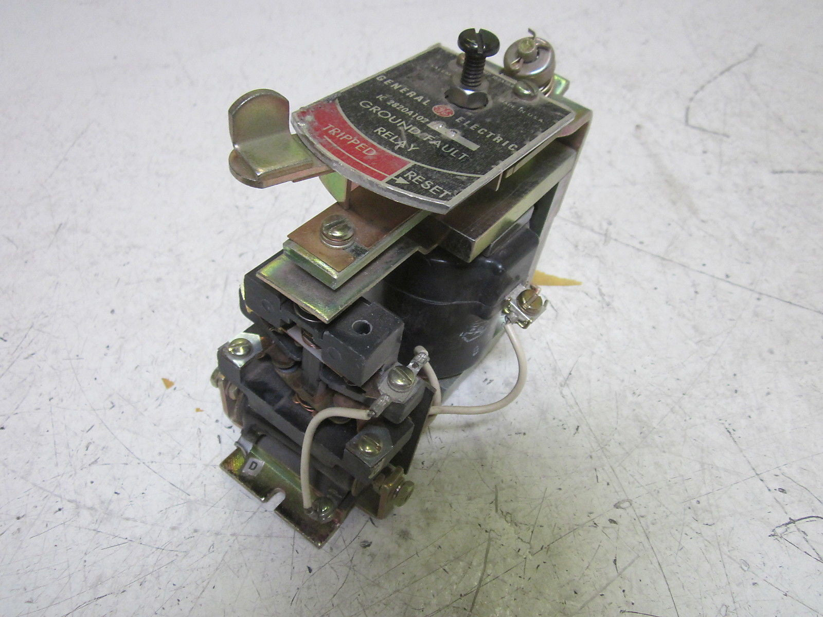 GENERAL ELECTRIC IC2820A102BE RELAY *USED*