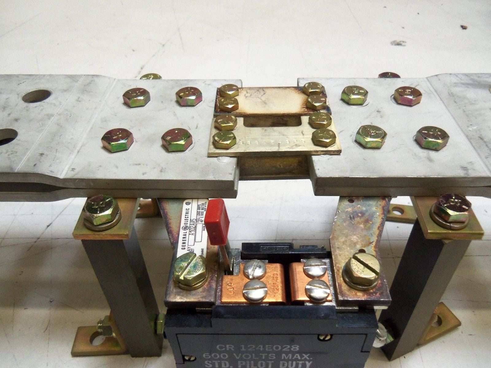 GENERAL ELECTRIC IC2027A102AA5 RELAY *NEW NO BOX*