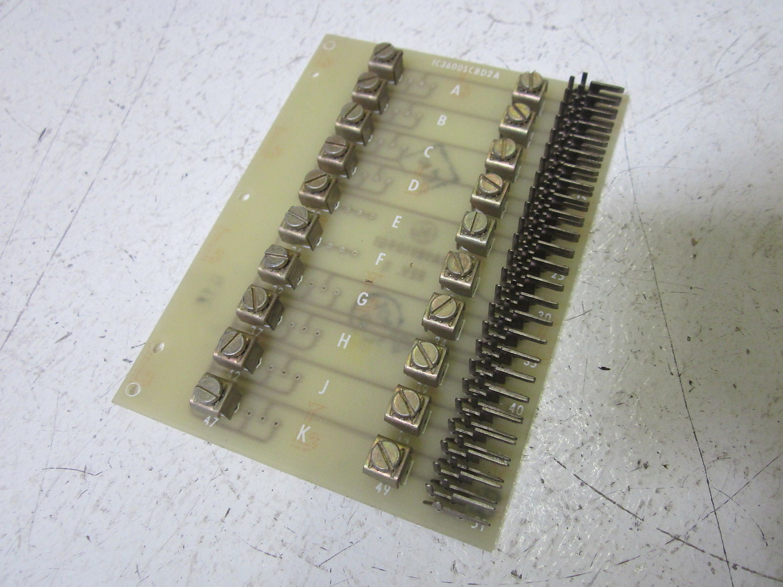 GENERAL ELECTRIC IC3600SCBD2A TERMINAL CONNECTING CARD *USED*