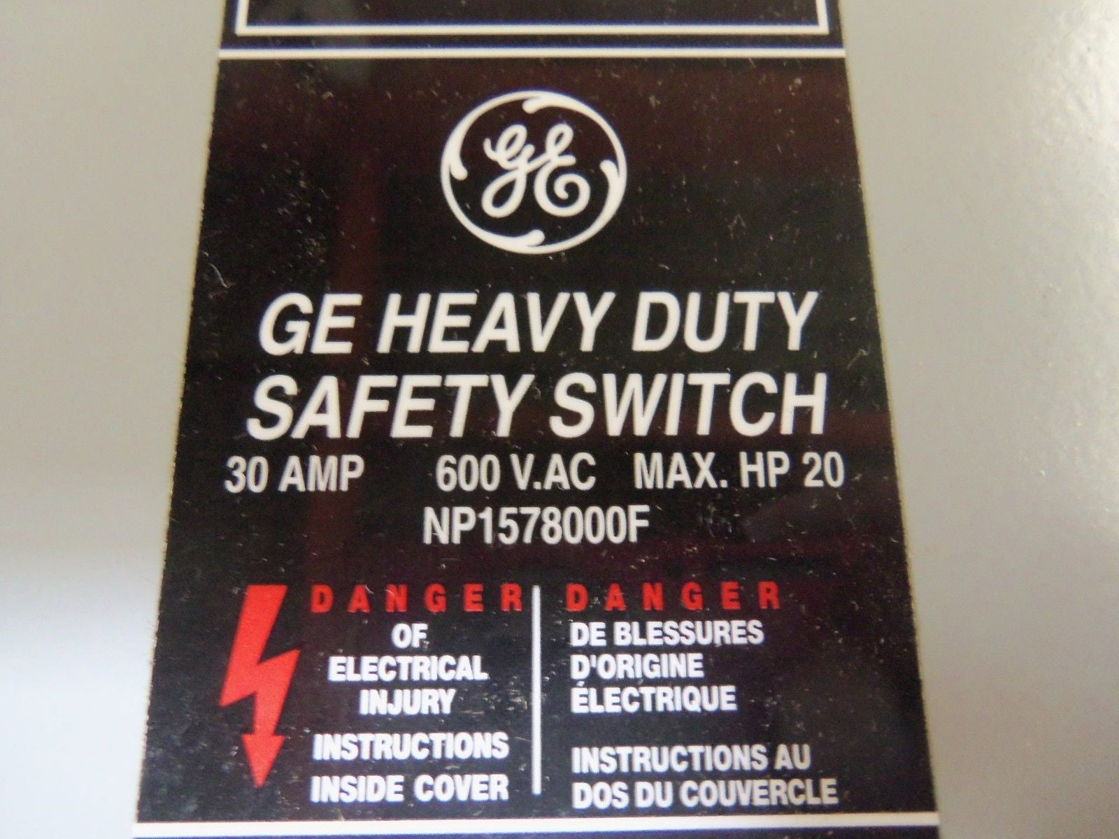 GENERAL ELECTRIC NP1578000F SAFETY SWITCH *NEW NO BOX*