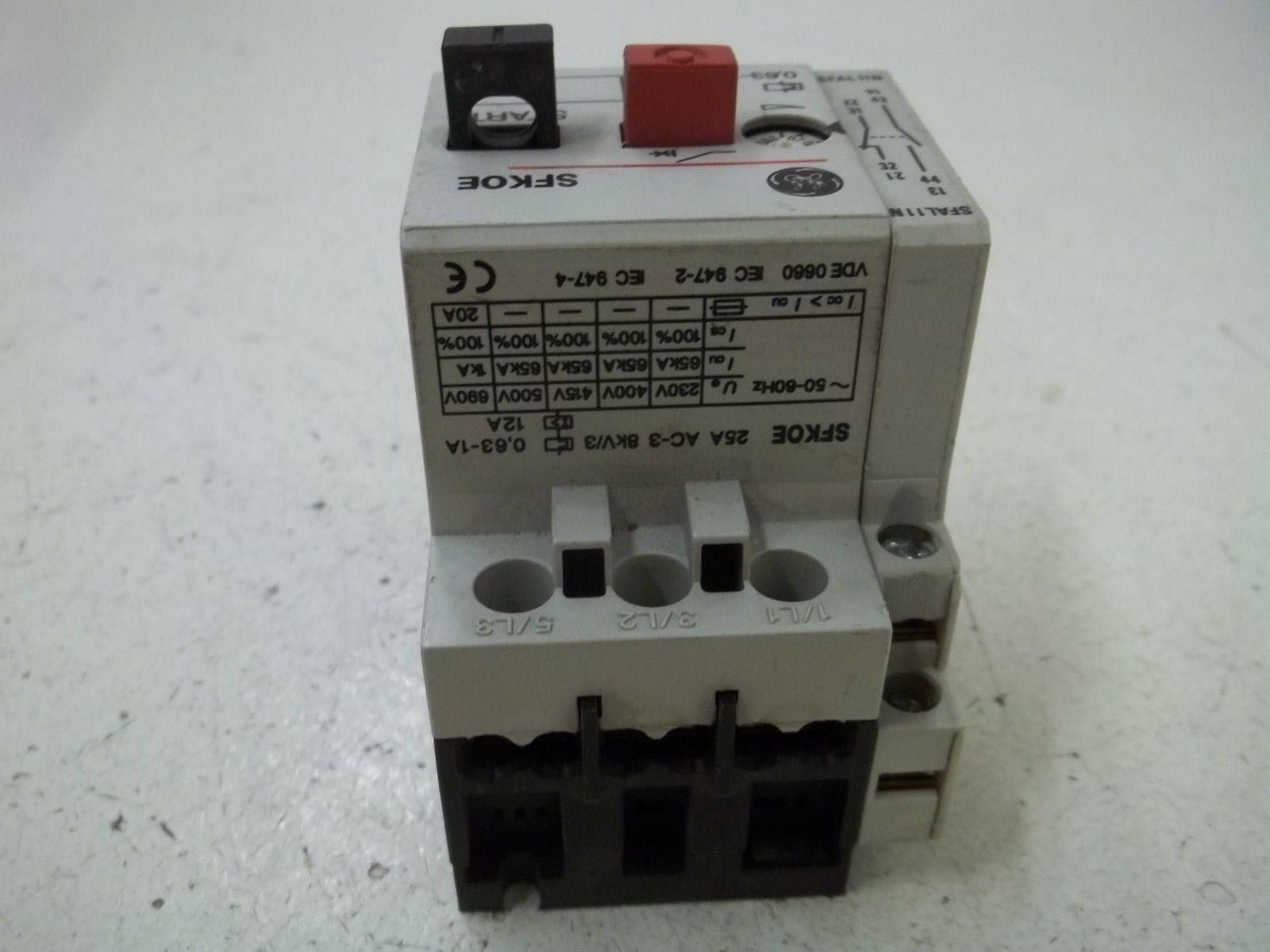 GENERAL ELECTRIC SFKOE W/SFAL CIRCUIT BREAKER *USED*