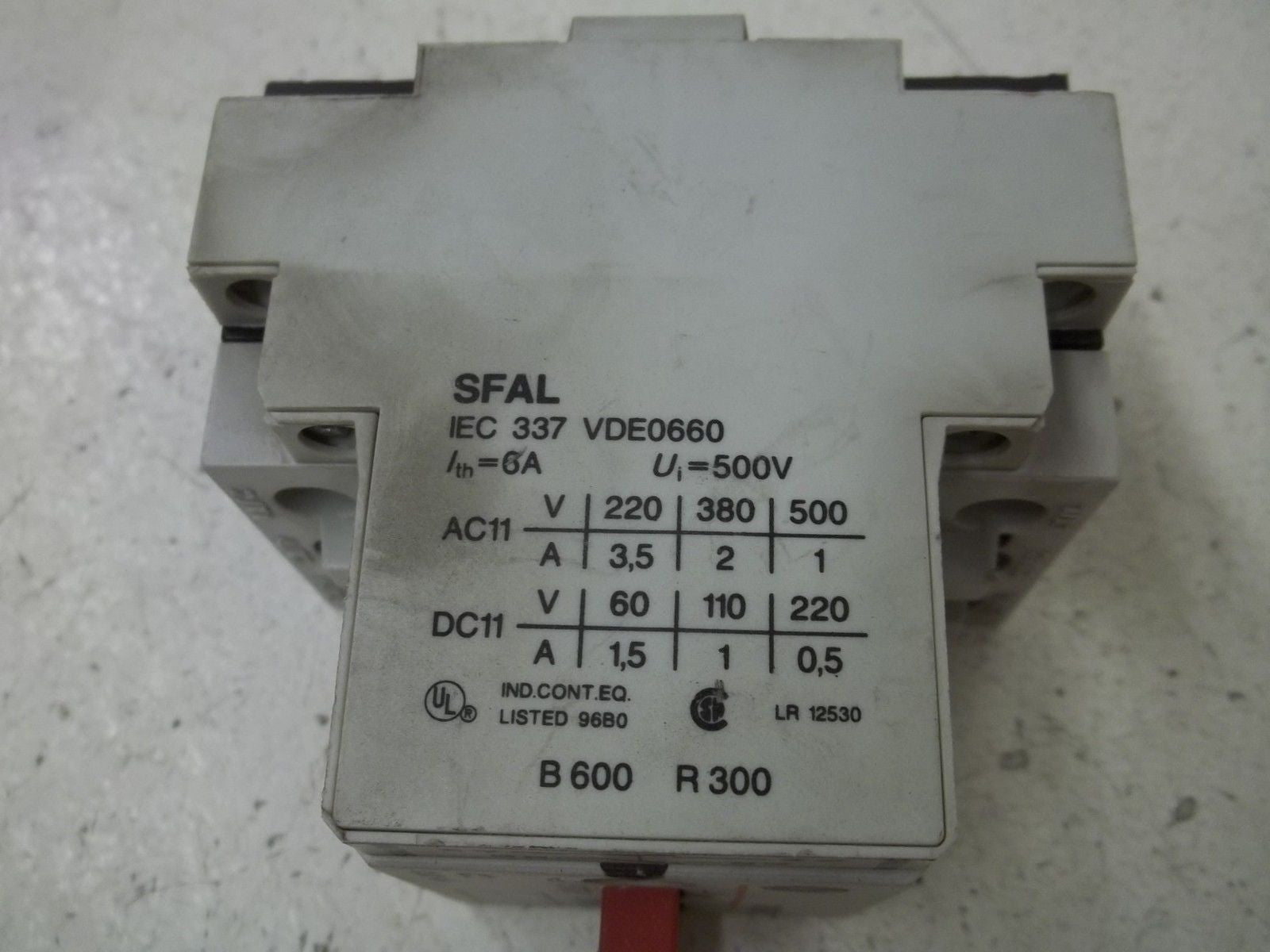 GENERAL ELECTRIC SFKOE W/SFAL CIRCUIT BREAKER *USED*