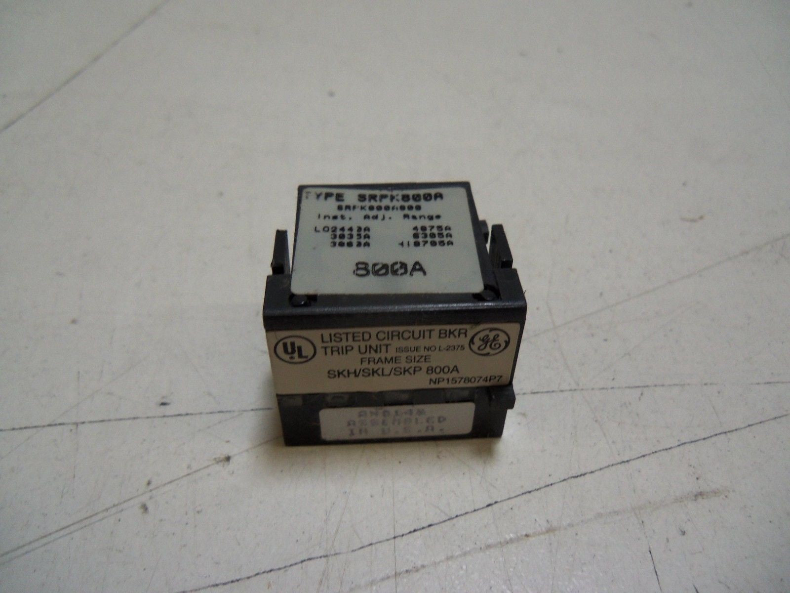 GENERAL ELECTRIC SRPK800A800 PLUG  *USED*