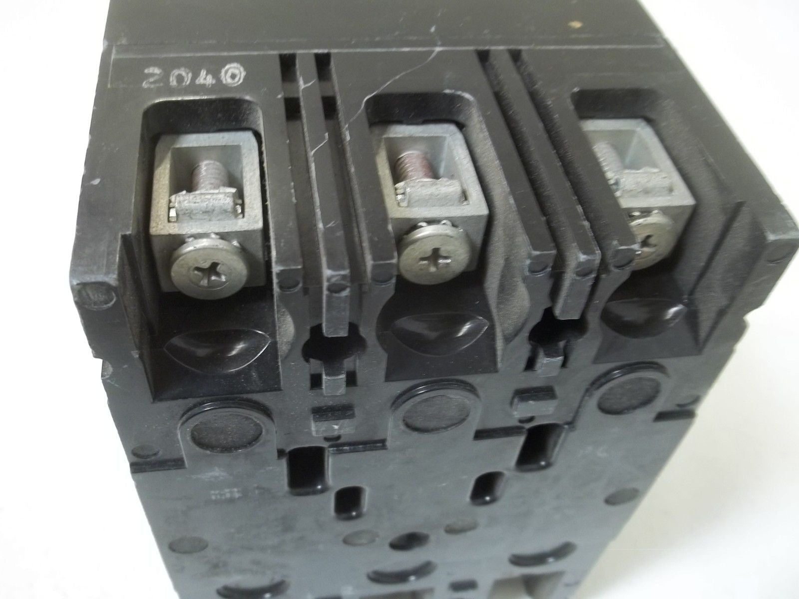 GENERAL ELECTRIC TEB132040 CIRCUIT BREAKER *USED*