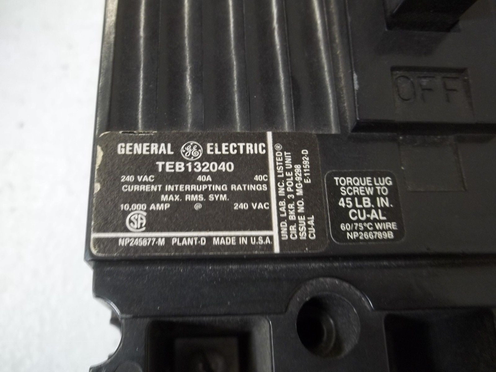GENERAL ELECTRIC TEB132040 CIRCUIT BREAKER *USED*
