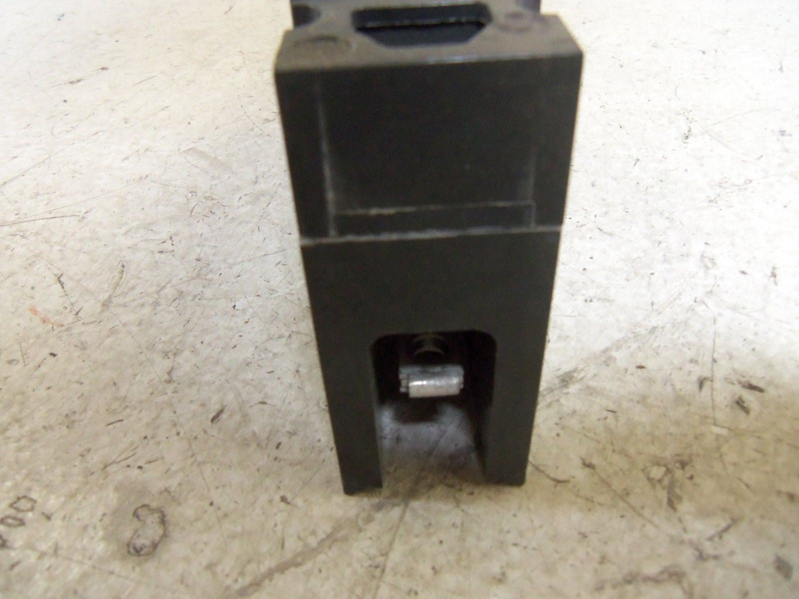 GENERAL ELECTRIC TEB111015 CIRCUIT BREAKER *USED*