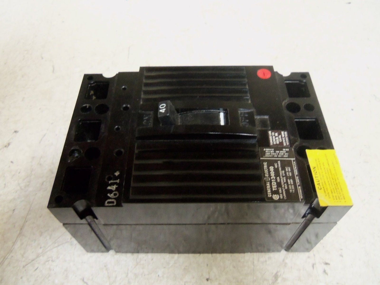 GENERAL ELECTRIC TED134040WL CIRCUIT BREAKER *NEW IN BOX*