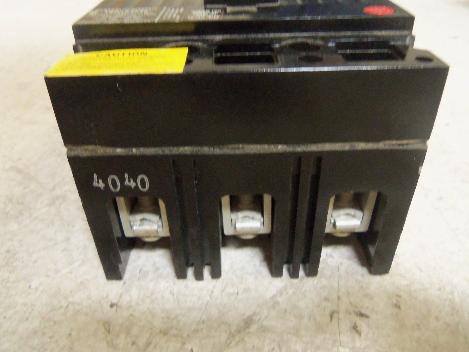 GENERAL ELECTRIC TED134040WL CIRCUIT BREAKER *NEW IN BOX*