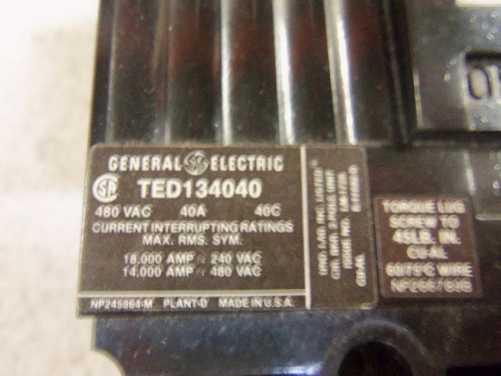 GENERAL ELECTRIC TED134040WL CIRCUIT BREAKER *NEW IN BOX*