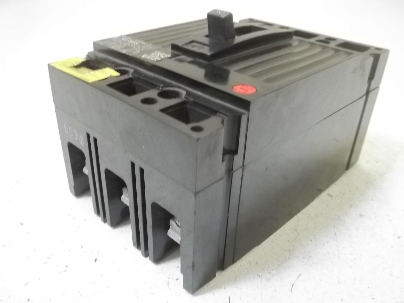GENERAL ELECTRIC TED136030 CIRCUIT BREAKER 30A *NEW NO BOX*