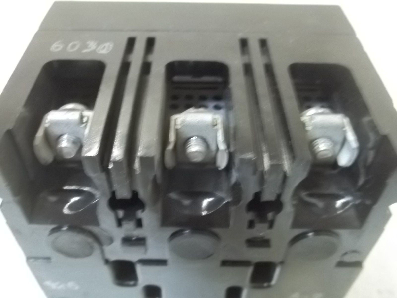 GENERAL ELECTRIC TED136030 CIRCUIT BREAKER 30A *NEW NO BOX*