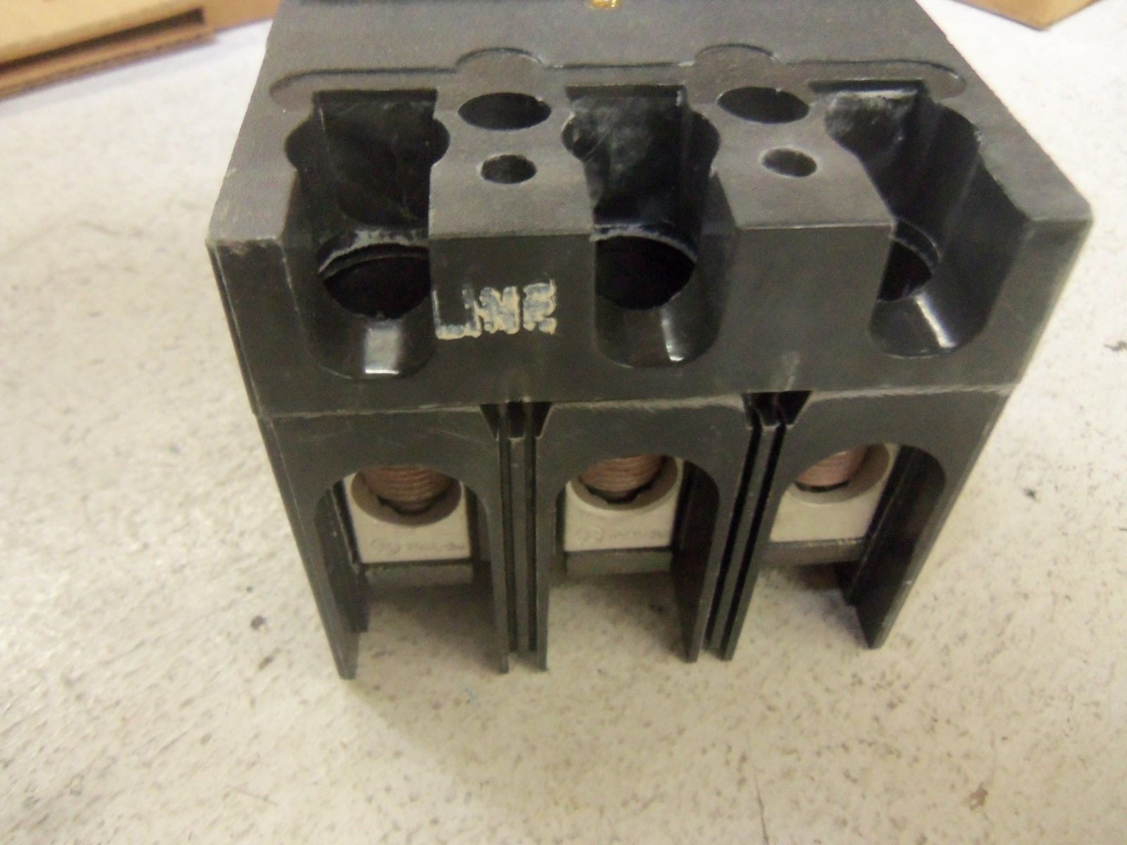 GENERAL ELECTRIC TFK236200WL CIRCUIT BREAKER *NEW IN BOX*