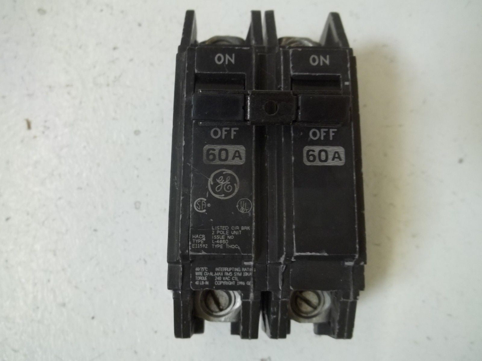 GENERAL ELECTRIC THQC260A CIRCUIT BREAKER *USED*