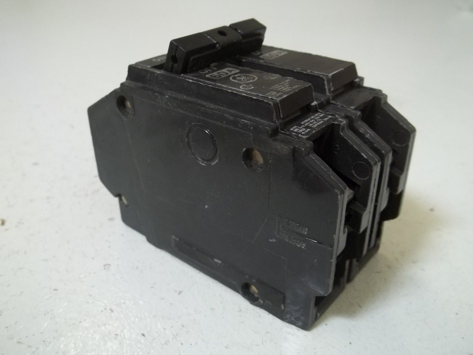 GENERAL ELECTRIC THQC260A CIRCUIT BREAKER *USED*