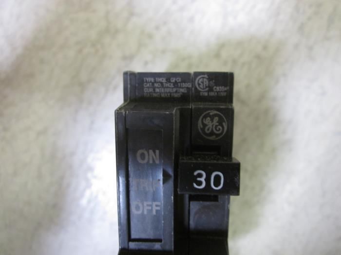 GENERAL ELECTRIC THQL1130GF 1 POLE 30A 120AC FAULT CIRCUIT BREAKER *NEW IN BOX*
