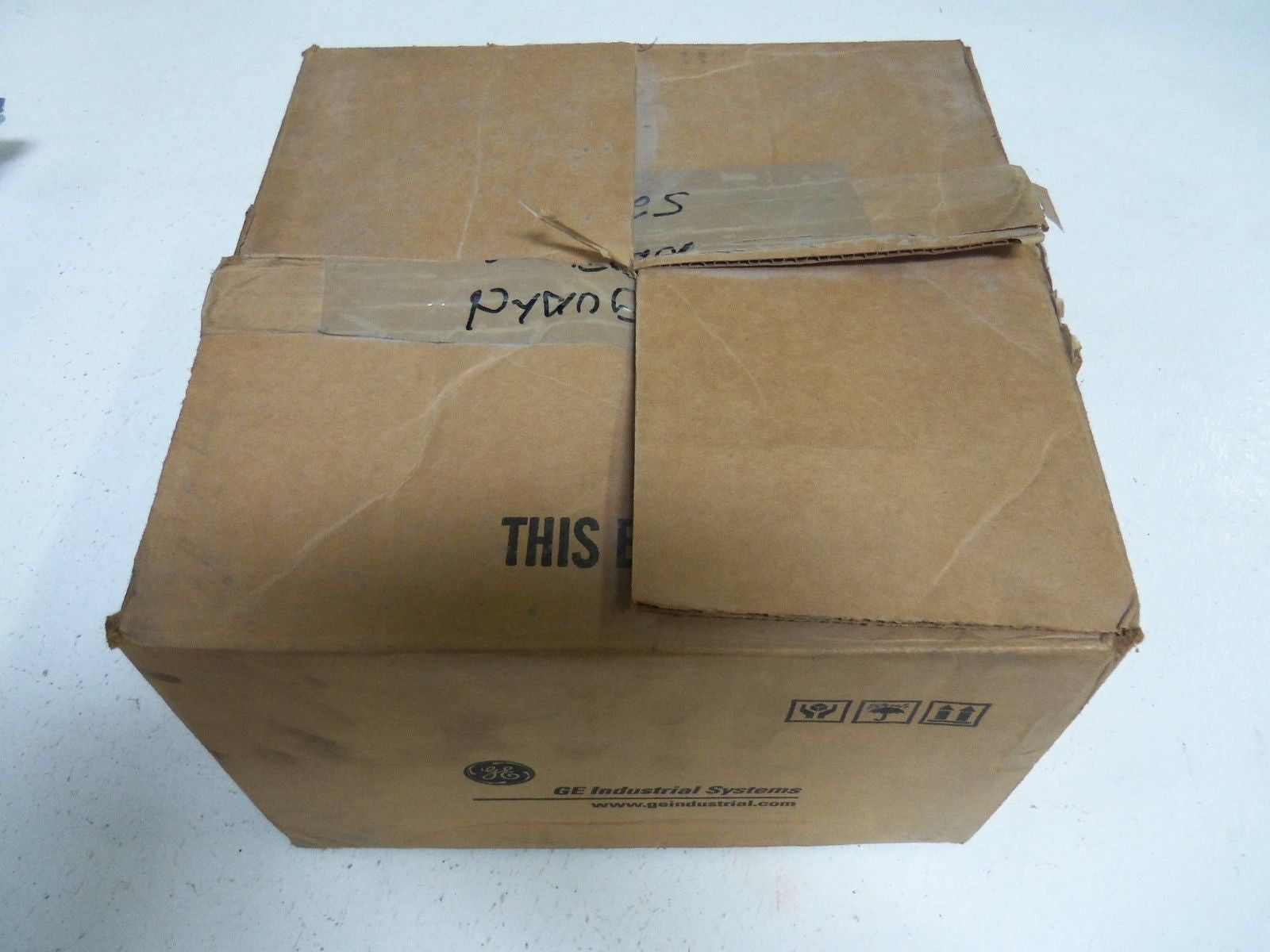 GENERAL ELECTRIC TJJ436250WL CIRCUIT BREAKER *NEW IN BOX*