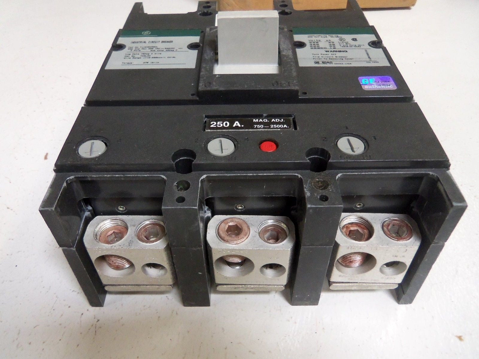 GENERAL ELECTRIC TJJ436250WL CIRCUIT BREAKER *NEW IN BOX*