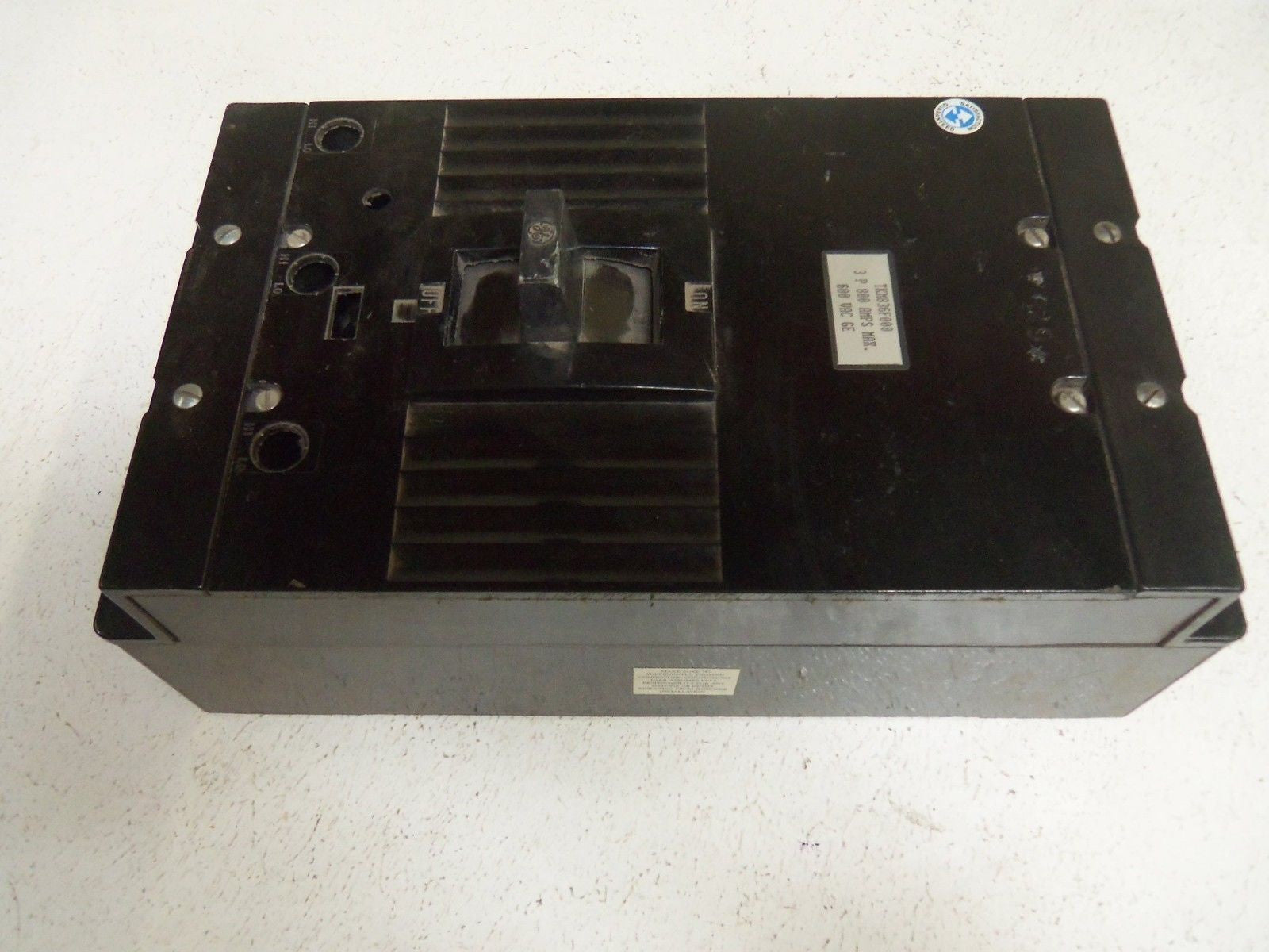 GENERAL ELECTRIC TKM836F000 CIRCUIT BREAKER *USED*