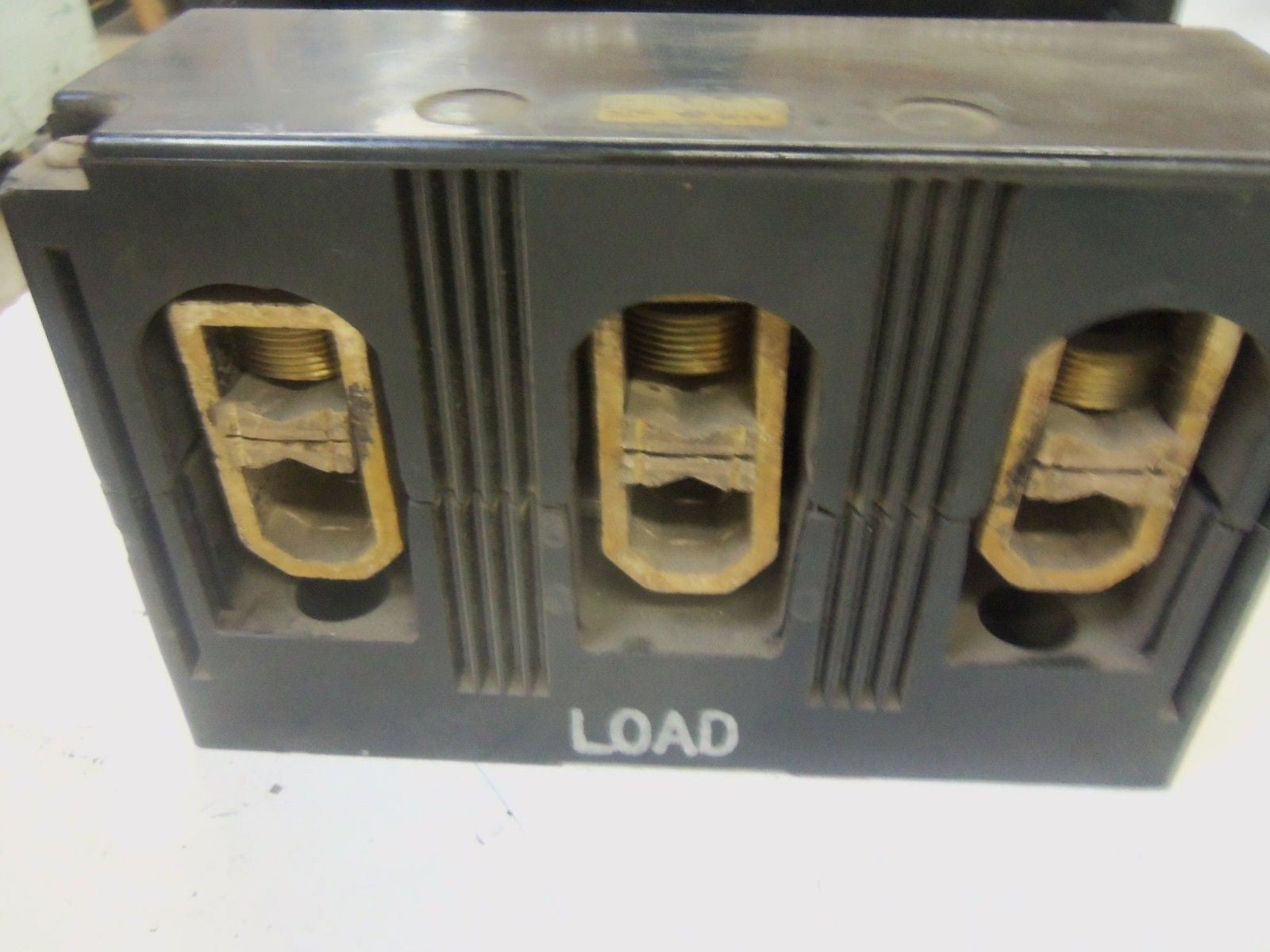 GENERAL ELECTRIC TL636F000 CIRCUIT BREAKER 600A *USED*