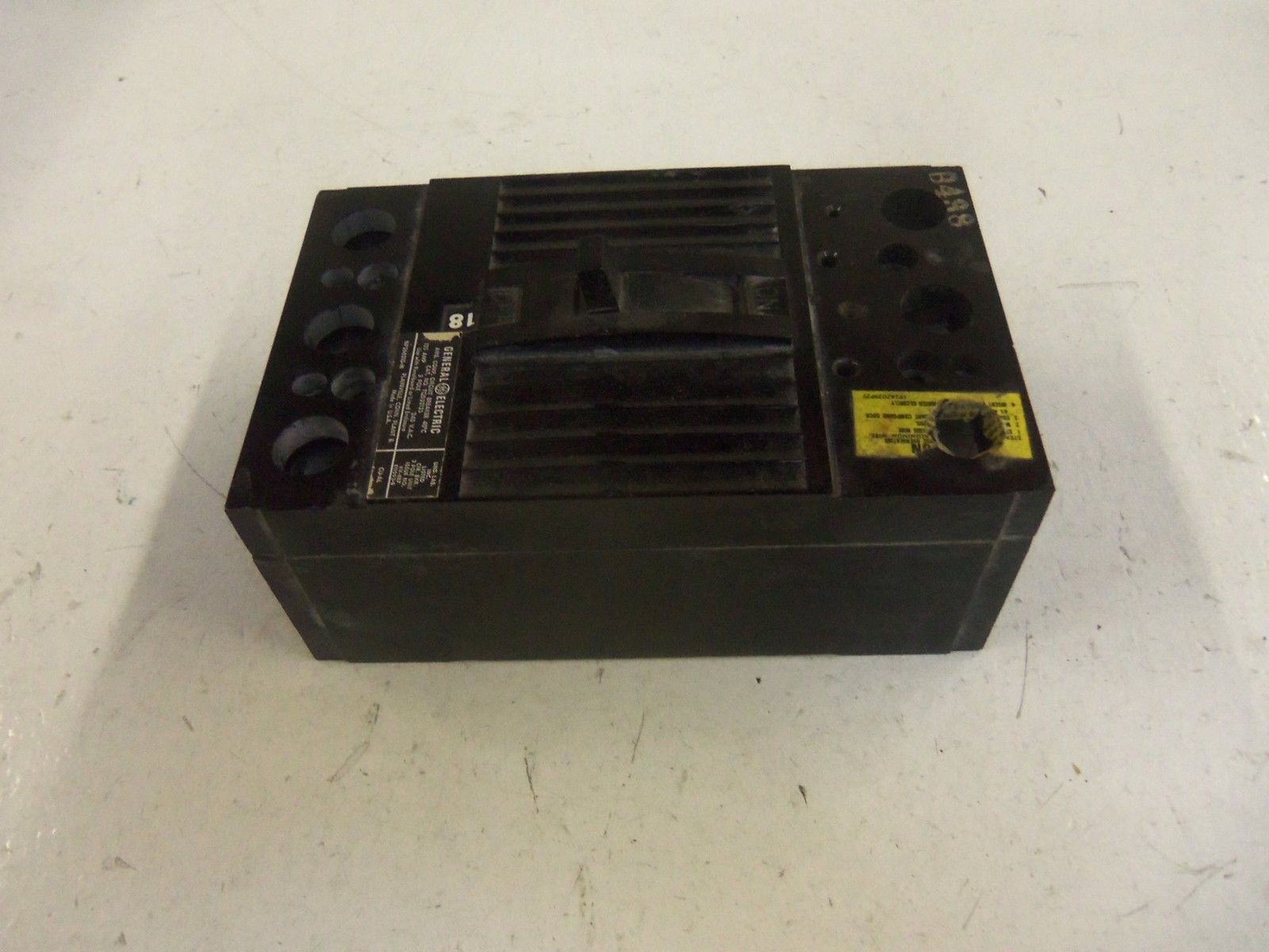GENERAL ELECTRIC TQD32125 CIRCUIT BREAKER 125A *USED*