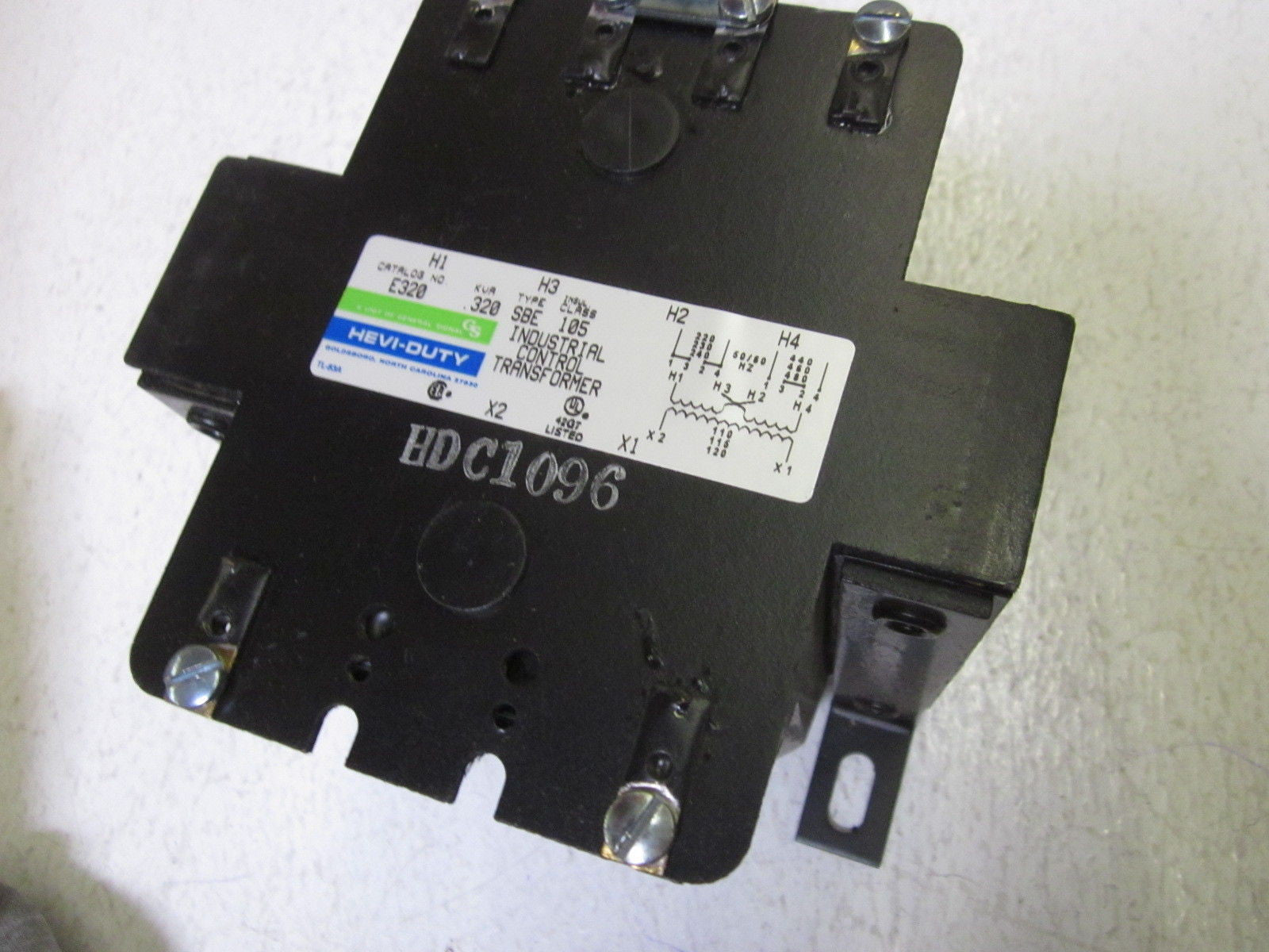 GENERAL SIGNAL E320 240V INDUSTRIAL CONTROL TRANSMITTER *NEW IN BOX*