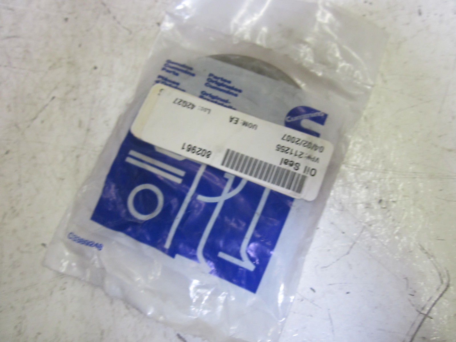 GENUINE CUMMINGS 211255 SEAL *NEW IN A FACTORY BAG*