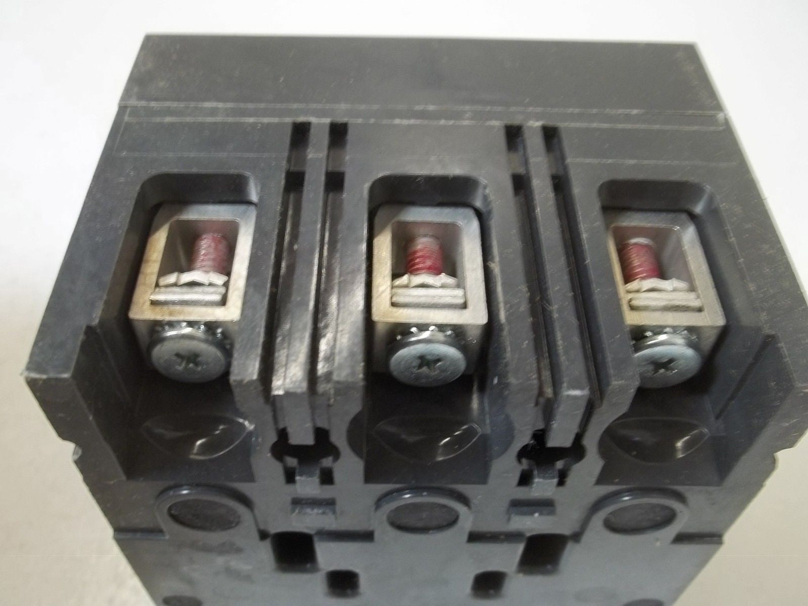 GENERAL ELECTRIC THED136030 CIRCUIT BREAKER 30A (GREEN) *NEW IN BOX*