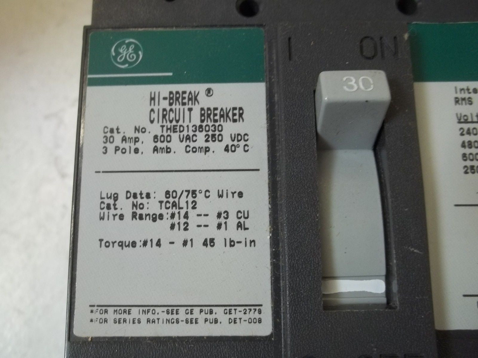GENERAL ELECTRIC THED136030 CIRCUIT BREAKER 30A (GREEN) *NEW IN BOX*