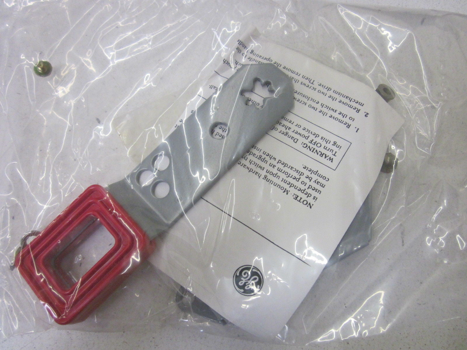 GE THRPLHDL2 *NEW IN BOX*