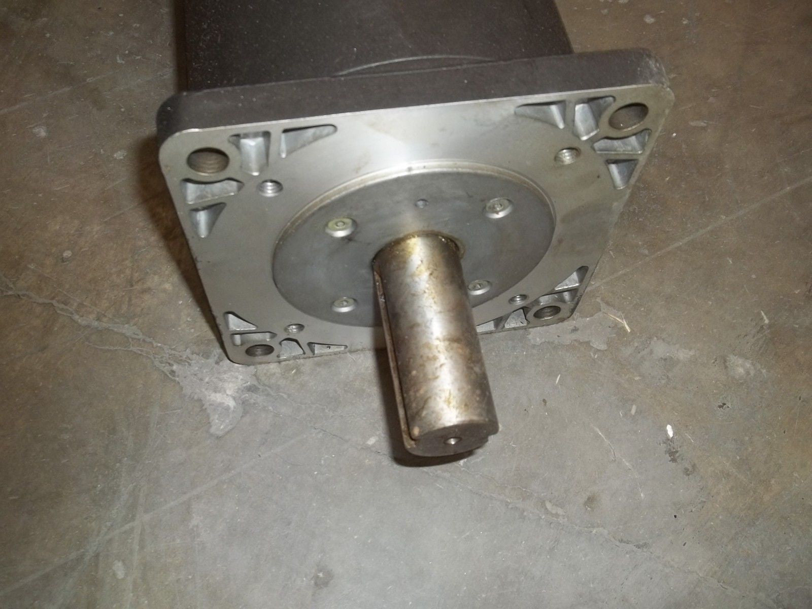 GETTYS M235-YY0Y03Y0Y-NR PERMANENT MAGNET SERVO MOTOR *USED*
