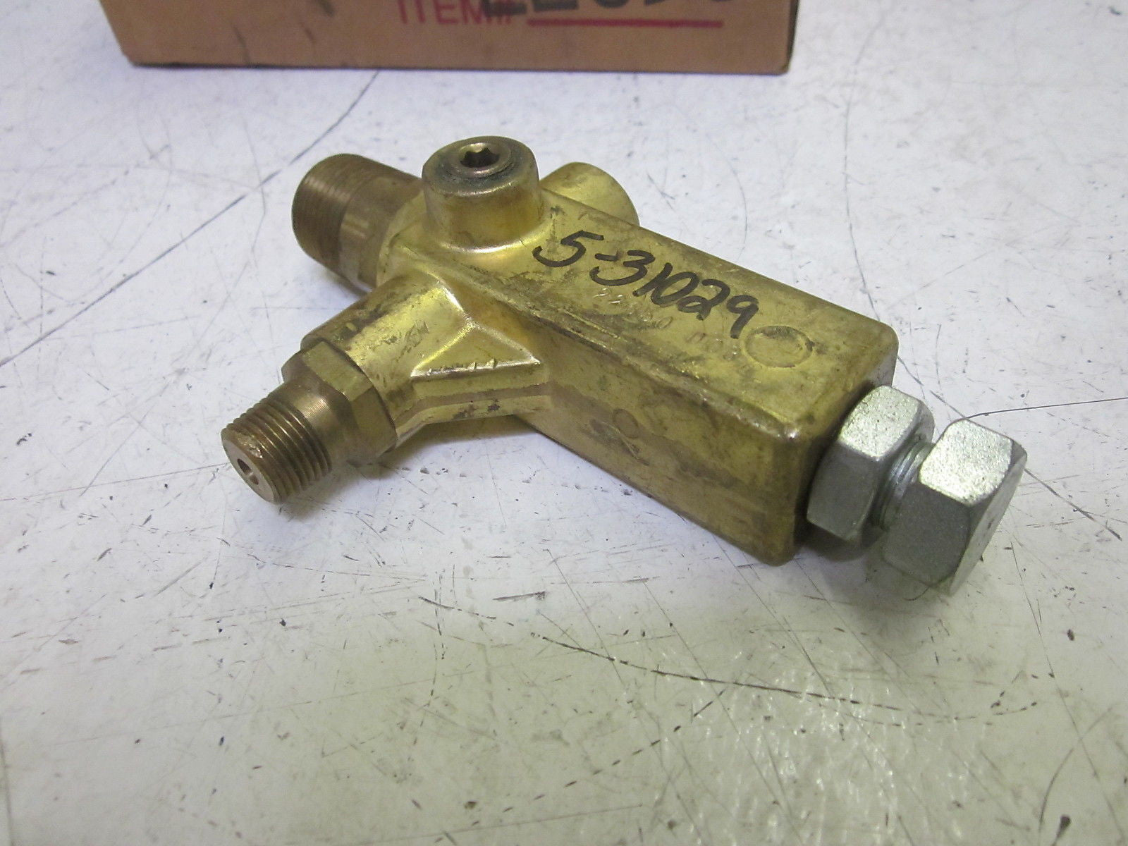 GIANT INDUSTRIES 22650 FLOW ACTUATED UNLOADER *USED*