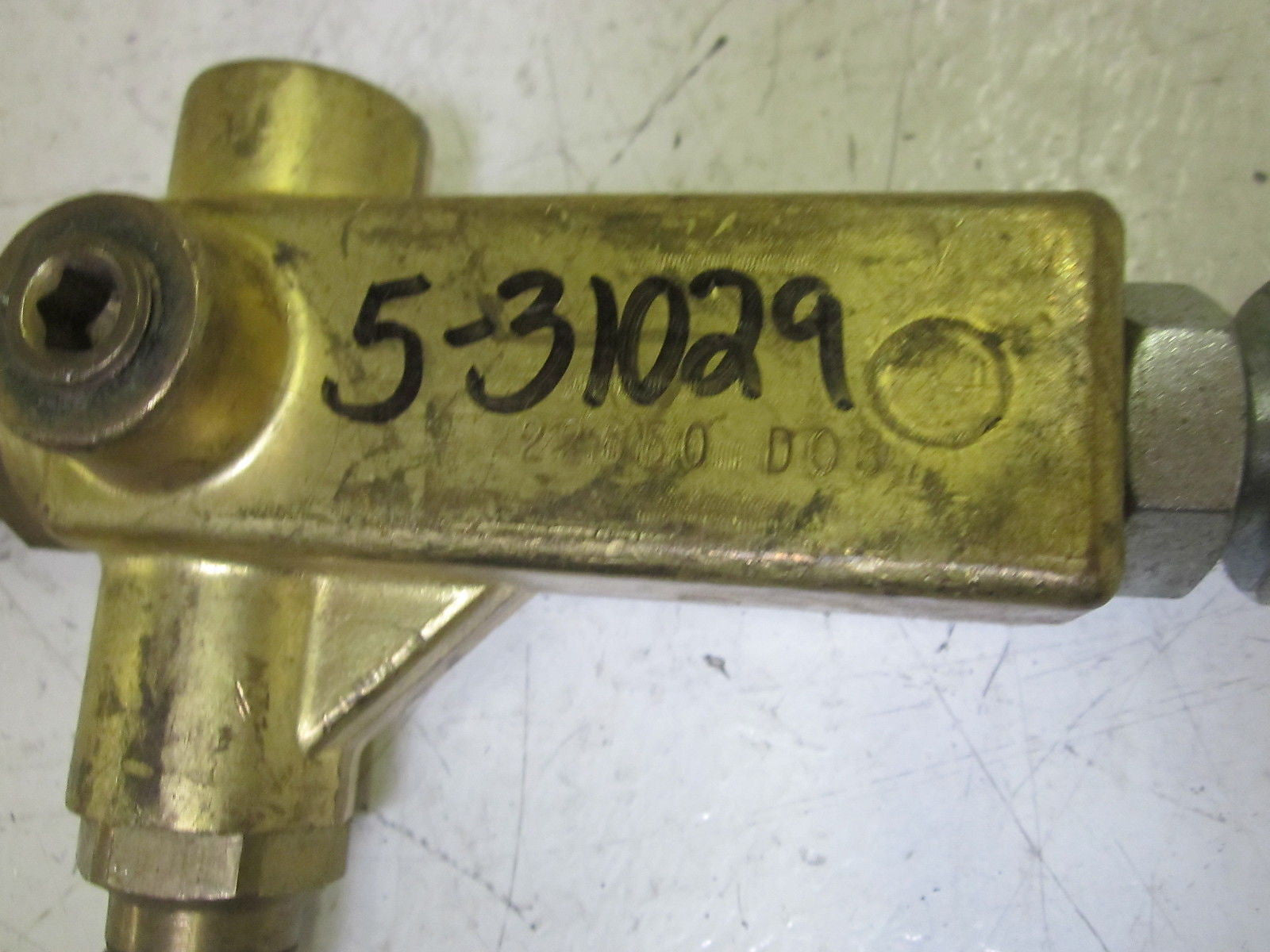 GIANT INDUSTRIES 22650 FLOW ACTUATED UNLOADER *USED*