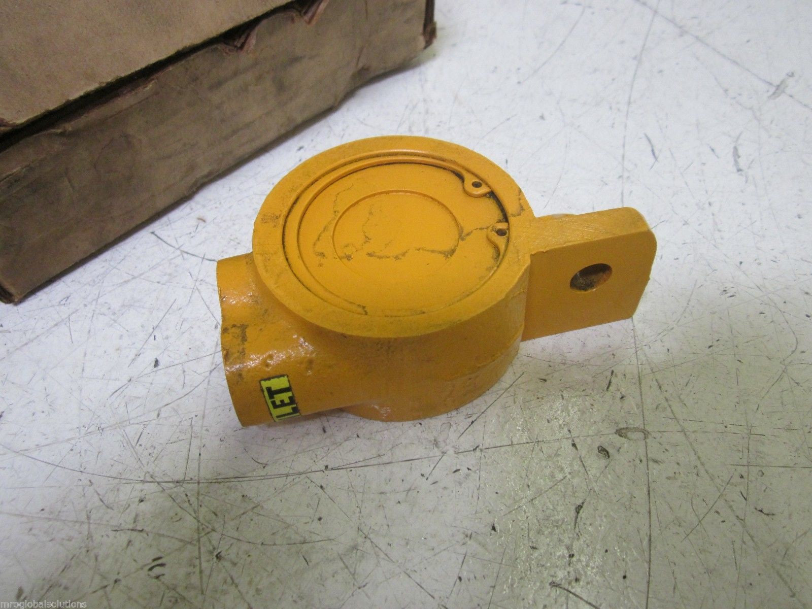 GLOBAL MFG. INC. BS16 INDUSTRIAL VIBRATOR *NEW IN BOX*
