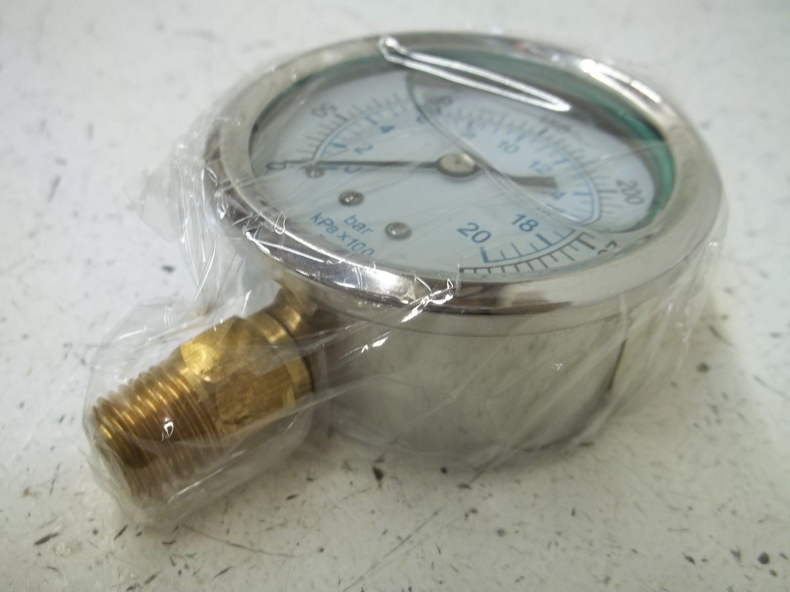 GLY.FILLD. GAUGE 98152413 2.5" 0-300 PSI/BAR *NEW IN BOX*
