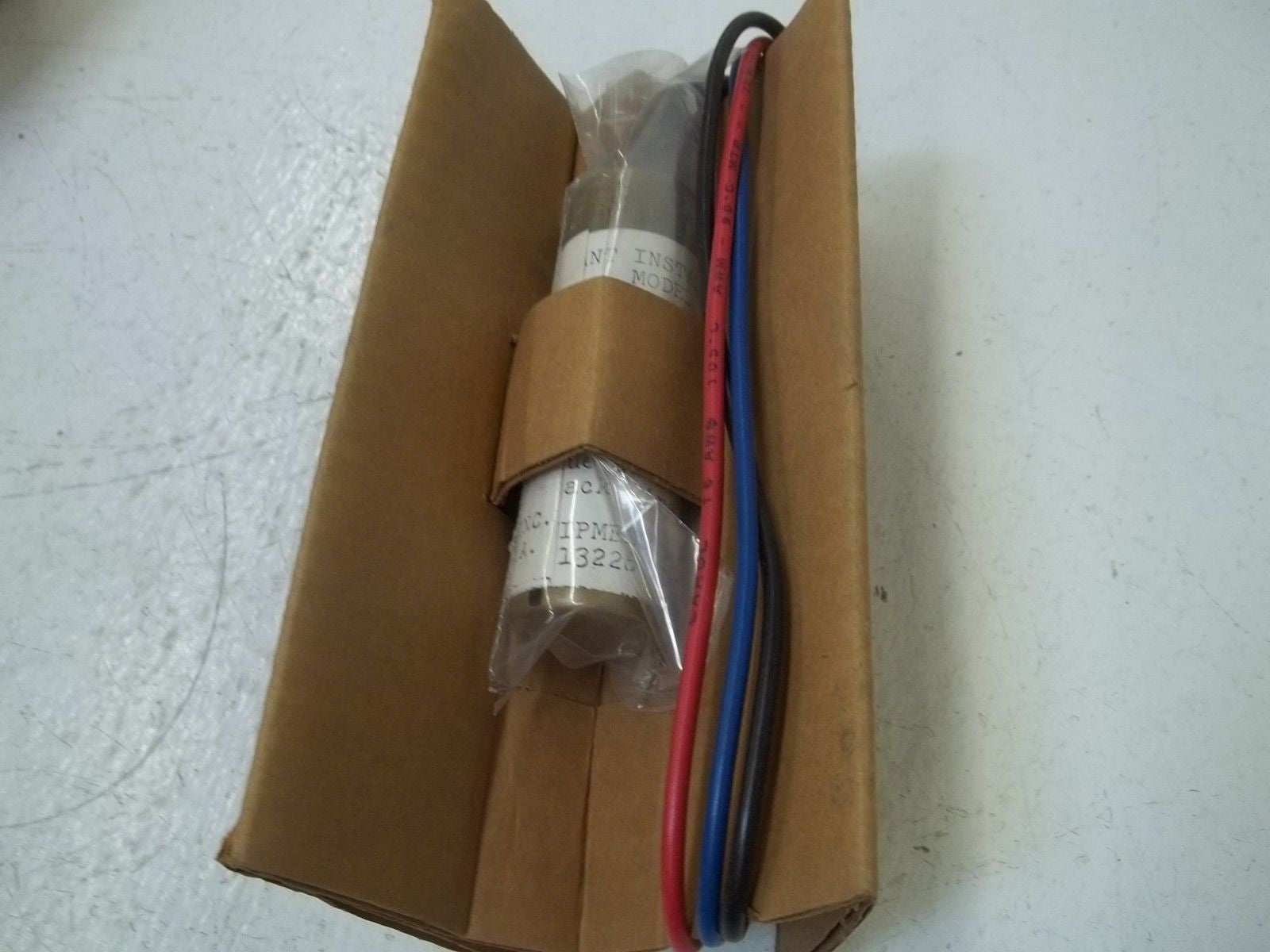 GO SWITCH 43-100-T PROXIMITY LIMIT SWITCH *NEW IN BOX*
