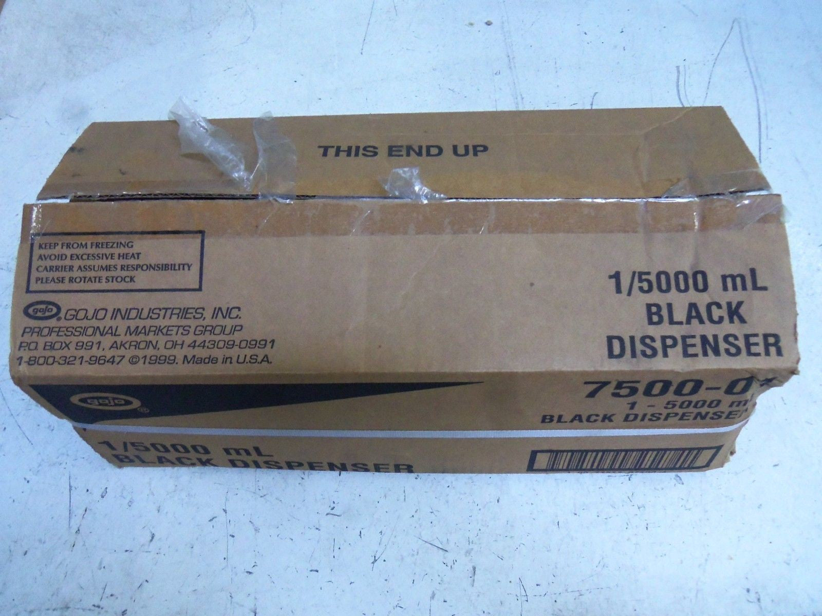 GOJO 7500-01 PRO 5000 DISPENSER *NEW IN BOX*