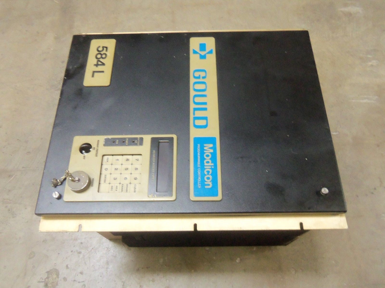 GOULD AS-584L-221 *USED*