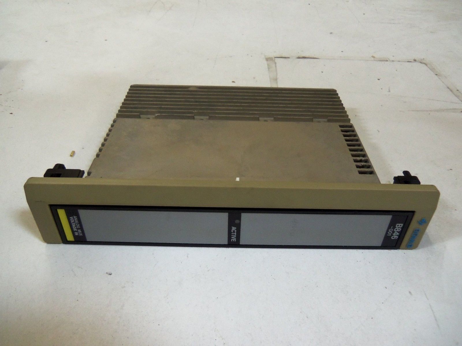 GOULD B846-001 ANALOG MUX VOLTAGE IN *USED*