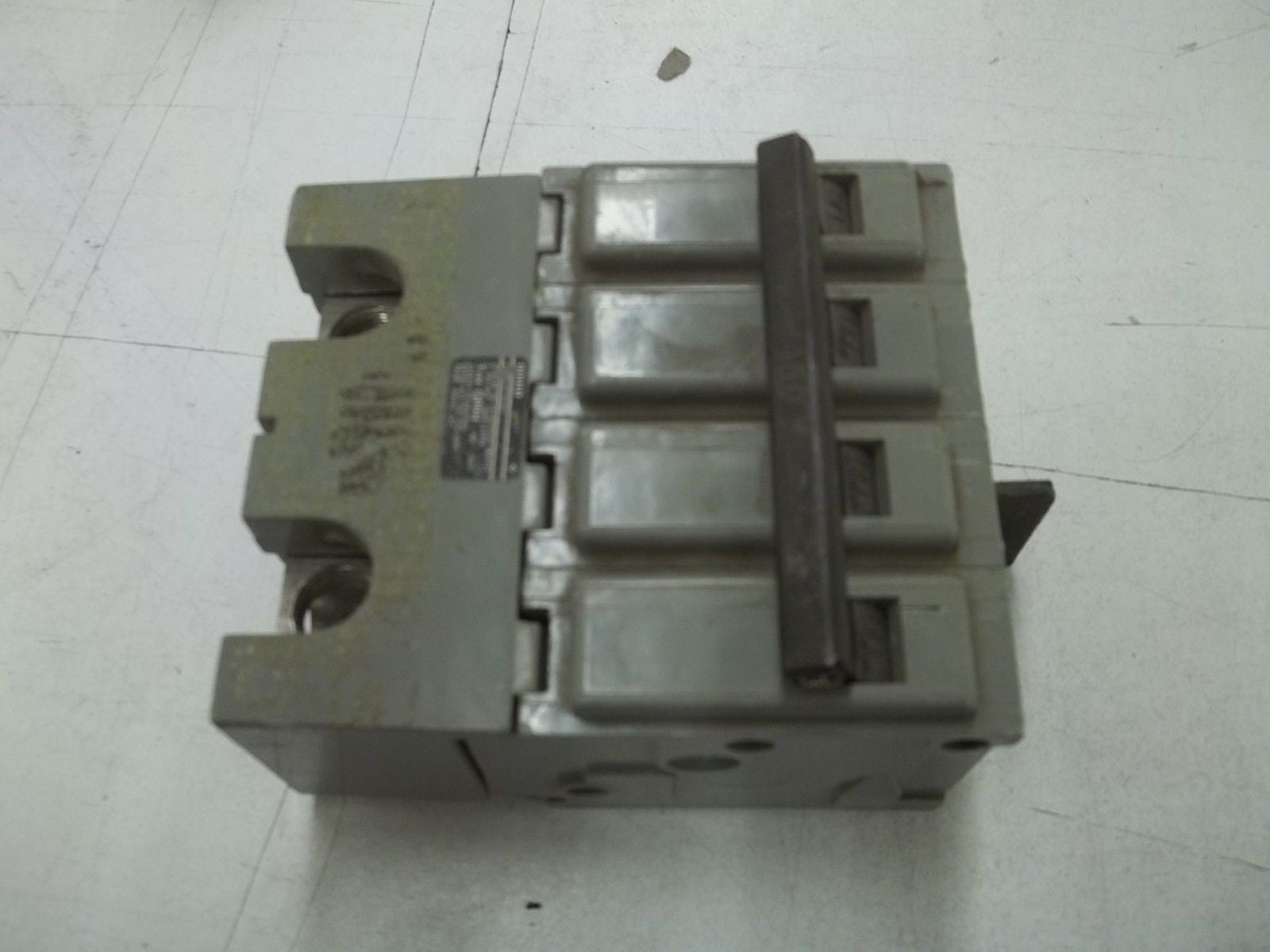 GOULD CIRCUIT BREAKER QPPH150 *USED*
