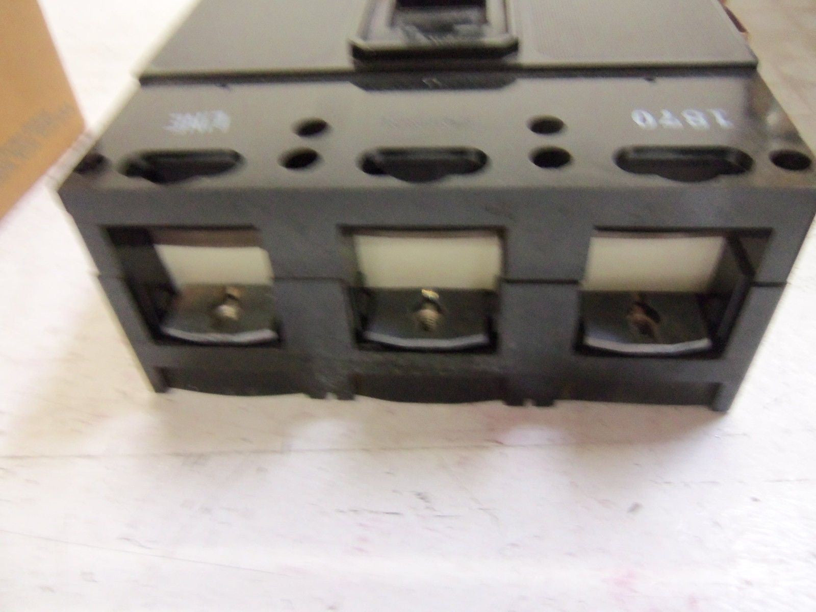 GOULD JL3-F400 CIRCUIT BREAKER *NEW*