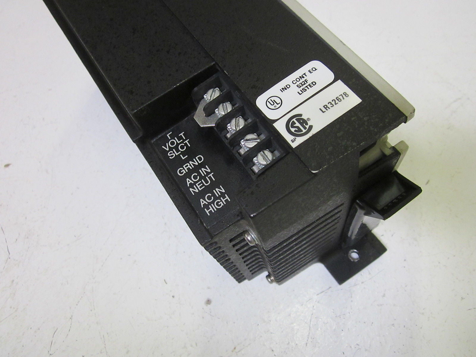 GOULD MODICON AS-M84A-001 MICRO 84 CONTROLLER 120/240VAC *USED*